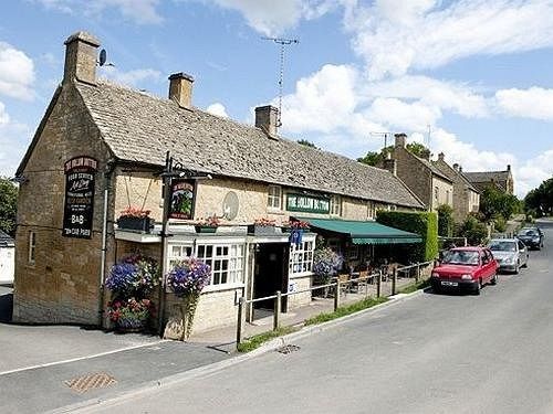 The Hollow Bottom Guiting Power Esterno foto